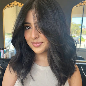 Meet your Posher, Adriana